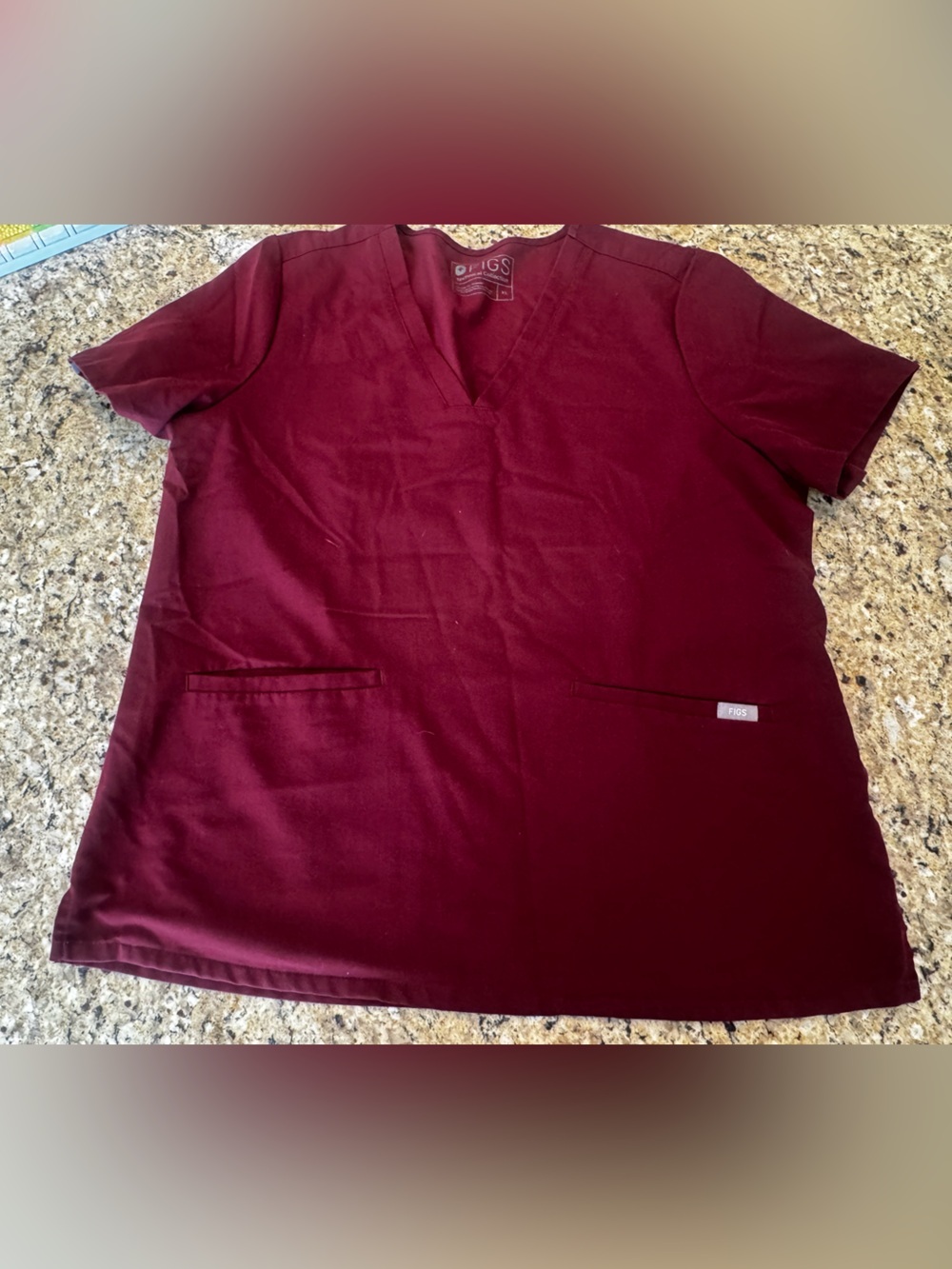 Figs Technical Collection Crewneck casma scrub top two pocket size xl